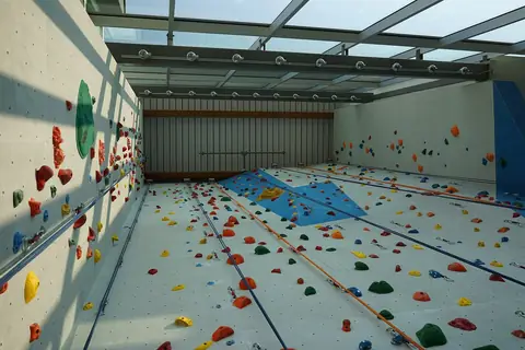 Climbing & bouldering (illustrative photo)